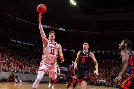 Potter leads way over Illini