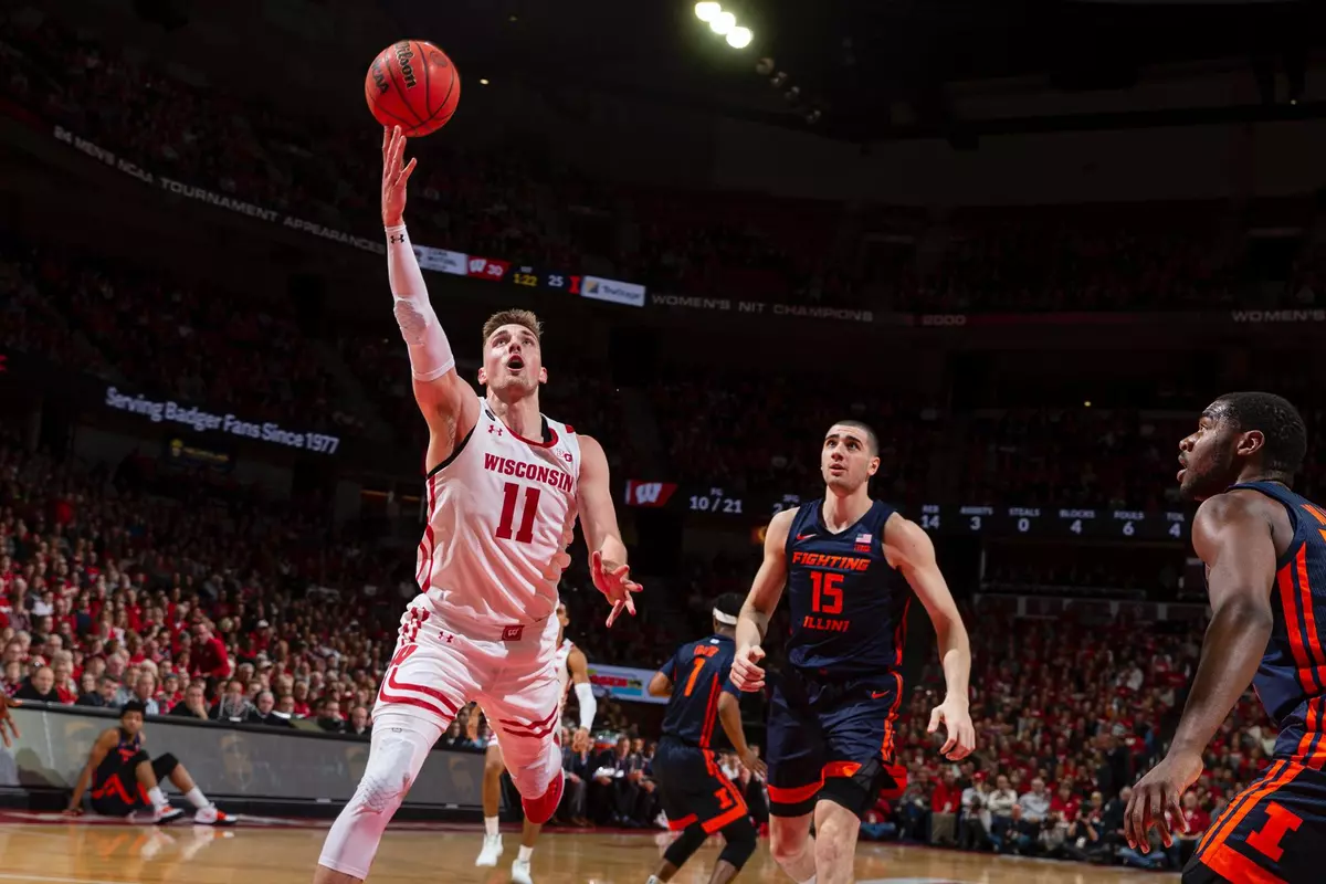 Potter leads way over Illini