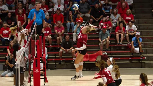 Nicole Shanahan goes up for a kill
