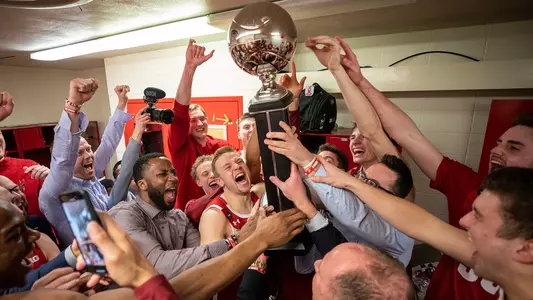Badgers celebrate with 2020 Big Ten Championship