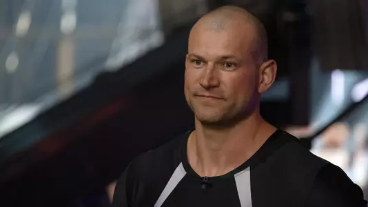 Joe Thomas, Wisconsin football alumni, in The Titan Games - Season 2 on NBC