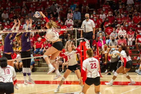 Anna Smrek on the attack vs. TCU