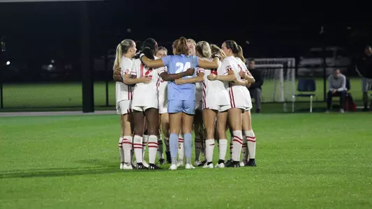 Wisconsin women's soccer huddle