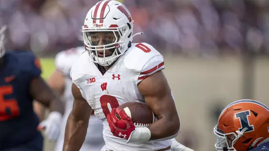 Wisconsin Badgers running back Braelon Allen (0) carries the ball during a NCAA college football game against the Illinois Fighting Illini, Saturday, Oct. 9, 2021, in Champaign, Ill. (Photo by David Stluka/Wisconsin Athletic Communications)