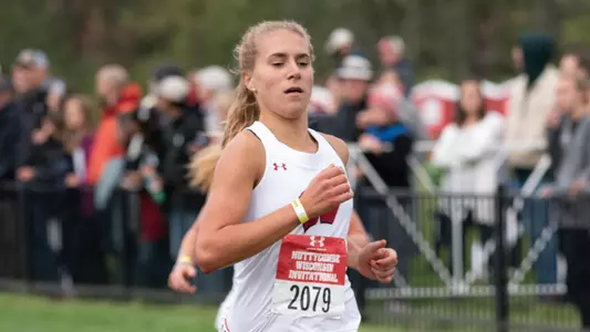Victoria Heiligenthal running at Nuttycombe