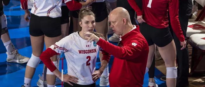 Wisconsin Badgers' head coach Kelly Sheffield talks with Sydney Hilley, Wisconsin Badgers' setter Sydney Hilley (2) during an NCAA volleyball match against Minnesota on Saturday December 11, 2021 in Madison, WI.Photo by Tom Lynn/Wisconsin Athletic Communications