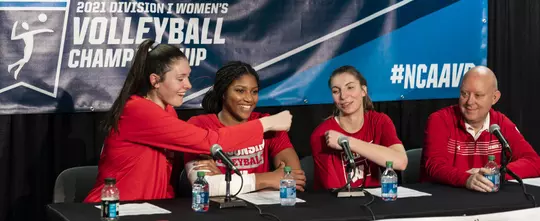 Dana Rettke, Devyn Robinson, Sydney Hilley and Kelly Sheffield at Press conference after an NCAA volleyball match against Minnesota on Saturday December 11, 2021 in Madison, WI.Photo by Tom Lynn/Wisconsin Athletic Communications