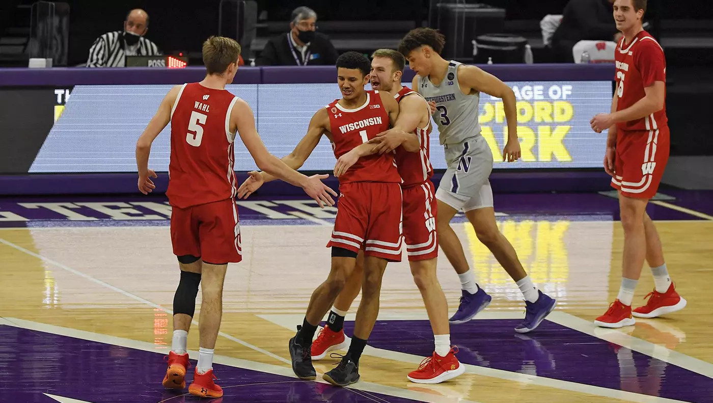 Badgers celebrate at Northwestern