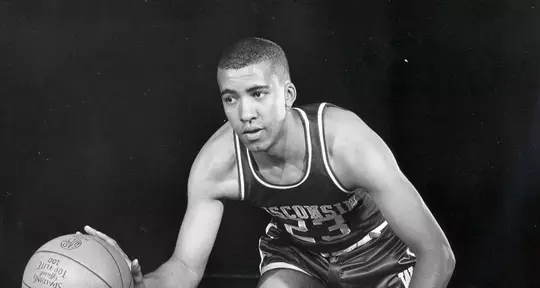 Jim Biggs men's basketball - one of first black student-athletes to play basketball for the Wisconsin Badgers