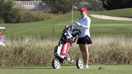 Mackenzie Hahn practices at University Ridge