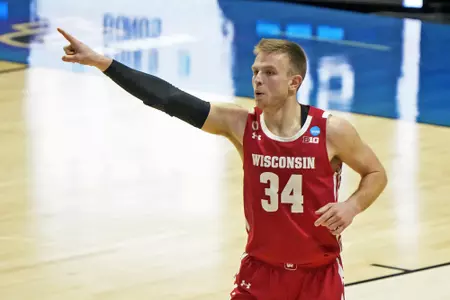 Brad Davison during a NCAA Tournament game vs. North Carolina