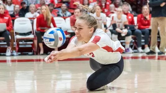 Julia Orzol goes to the floor for a dig.