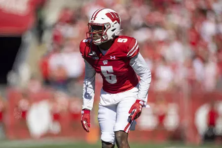 Wisconsin Badgers defensive back Cedric Dort Jr. (5) defends during an NCAA college football game against the Illinois Fighting Illini, Saturday, Oct. 1, 2022 in Madison, Wis. The Illini won 34-10. (Photo by David Stluka/Wisconsin Athletic Communications)