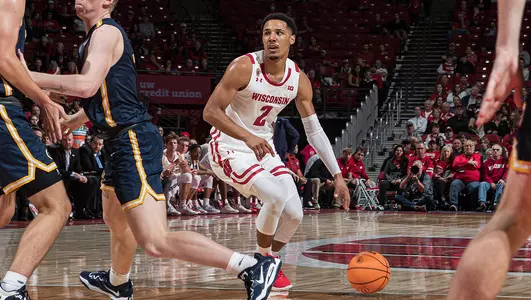 Jordan Davis during an exhibition game vs. Eau Claire