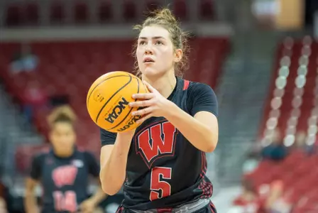 Pospisilova free throw vs. Florida St. Dec. 1, 2022