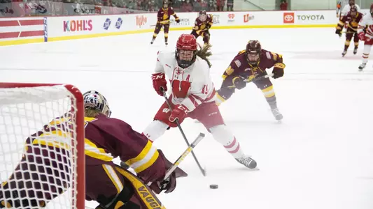Daryl Watts scores a goal on Minnesota Duluth