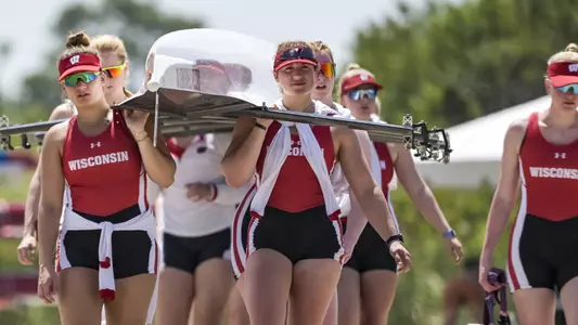 Eight prepares to row