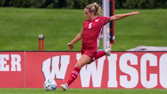 Dara Andringa striking the ball