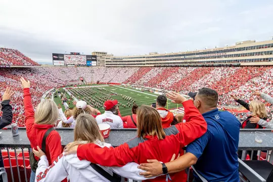 Wisconsin Football fans celebration 2022