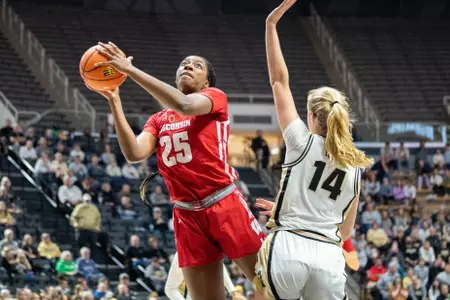Wisconsin Women's Basketball Sereah Williams going up for shot