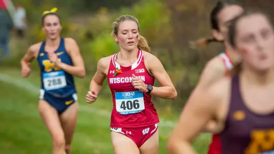 Vivian Hacker competes at the 2023 Big Ten Championships in Madison (Oct. 27 2023)