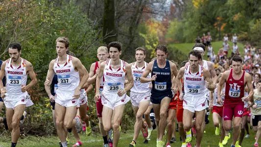 UW cross country passes 2k mark at Zimmer Championship Course during Big Ten race