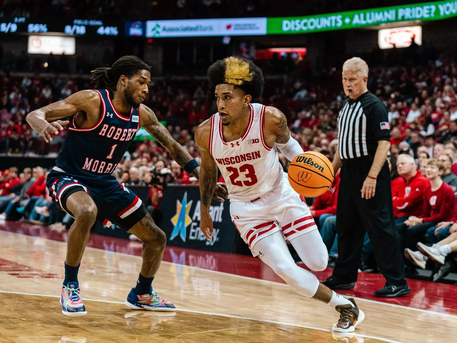 Chucky Hepburn dribbles into the paint