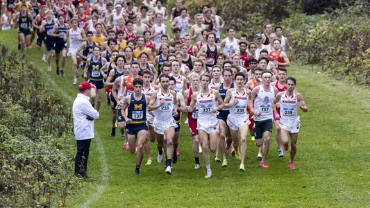 UW cross country comes down 2k hill at Big Ten Championships