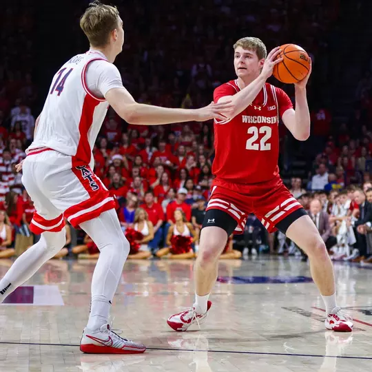 Steven Crowl (22) against Arizona