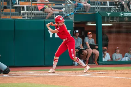 Skylar Sirdashney at bat