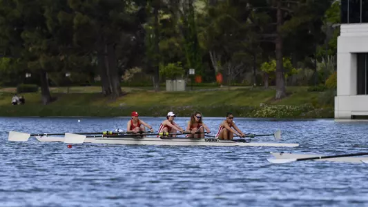 Wisconsin women's lightweight rowing team rows a four
