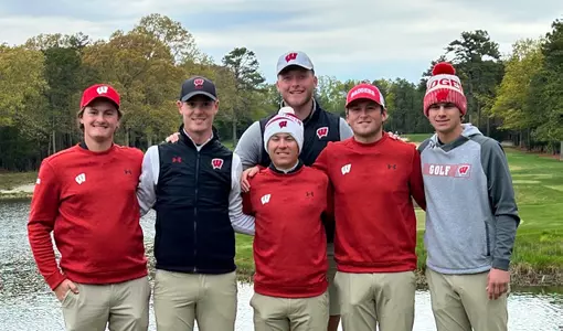 Wisconsin men's golf at a practice round before the 2023 Big Ten Championship