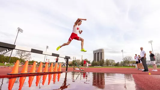 Logan Measner wins Steeplechase at Wisconsin Alumni Classic