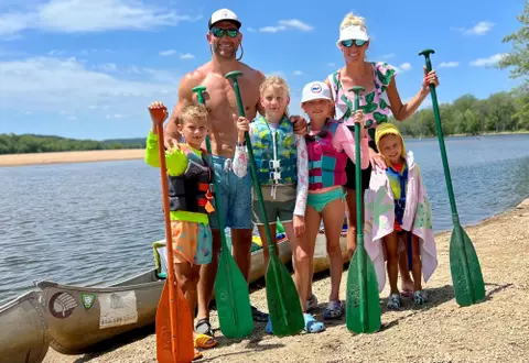 Joe and Annie Thomas and kids