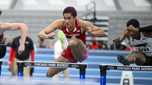 Giovanni Wearing competes at the Badger Windy City Invitational 1/13/24