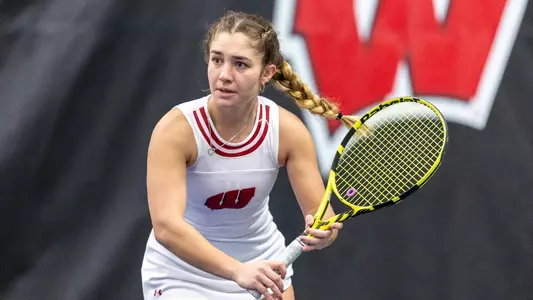 Rosie Garcia Gross sets up her backhand