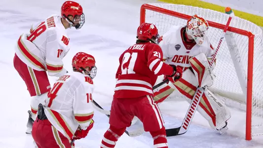 Ryan Botterill in front of the Denver net