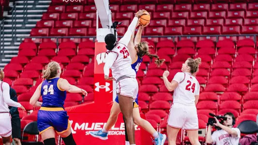 Serah Williams blocking