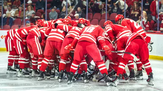 Wisconsin men's hockey team huddles up before a game