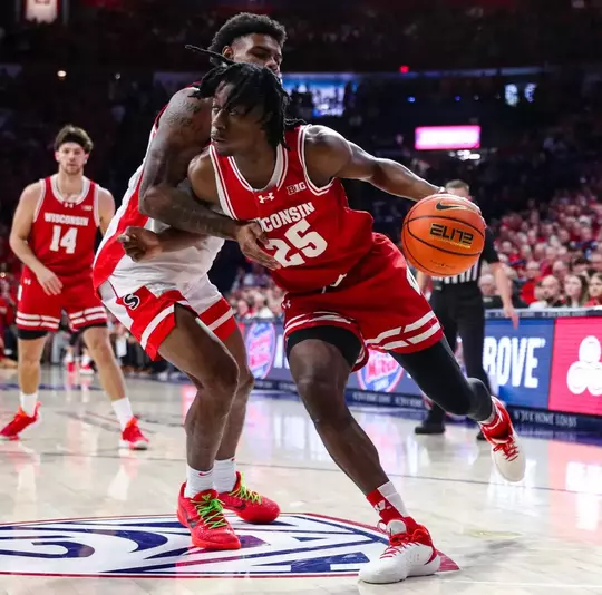 Wisconsin Badgers guard John Blackwell (25) -TUCSON, ARIZ. -- Wisconsin Men’s Basketball at Arizona at McKale Center.
Dec. 9, 2023.
Photo by Marison Bilagody