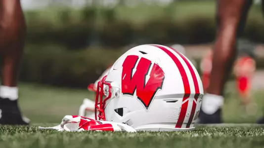 Football helmet 2024