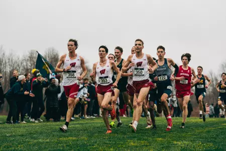 Wisconsin Men's Cross Country running at Great Lakes Regionals