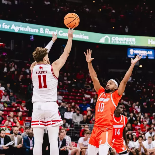 Max Klesmit against UTRGV