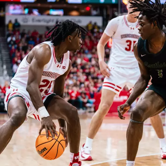 John Blackwell handles the ball against Chicago State 2023-24