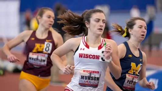 Maggie Munson competes at the Badgers Windy City Invitational on Feb. 9 2024