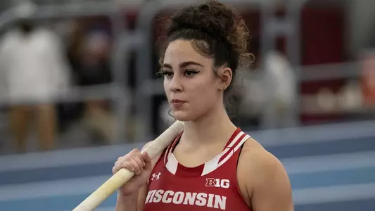 Olivia Gentile competes in the pole vault at the Badgers Windy City Invitational on Feb. 9 2024