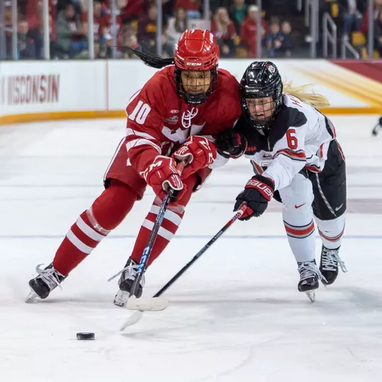Laila Edwards battles an Ohio State player in the 2023 NCAA Championship game