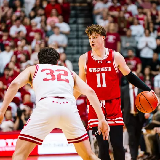 Max Klesmit (11) against Indiana