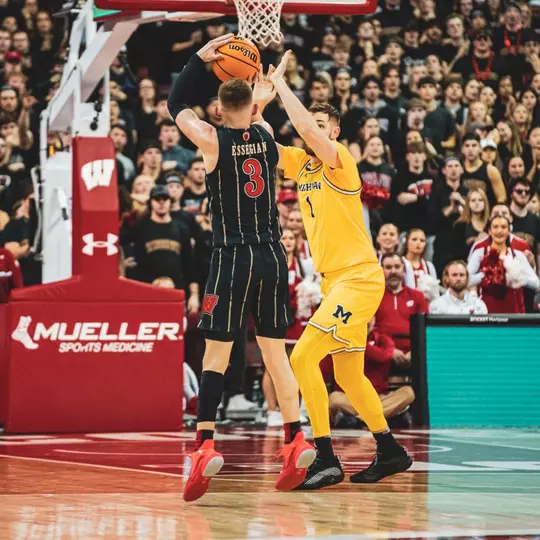 Connor Essegian (3) against Michigan during 2022-23 season