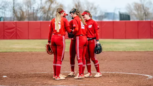 Softball huddles up against Nebraska 3/30/24